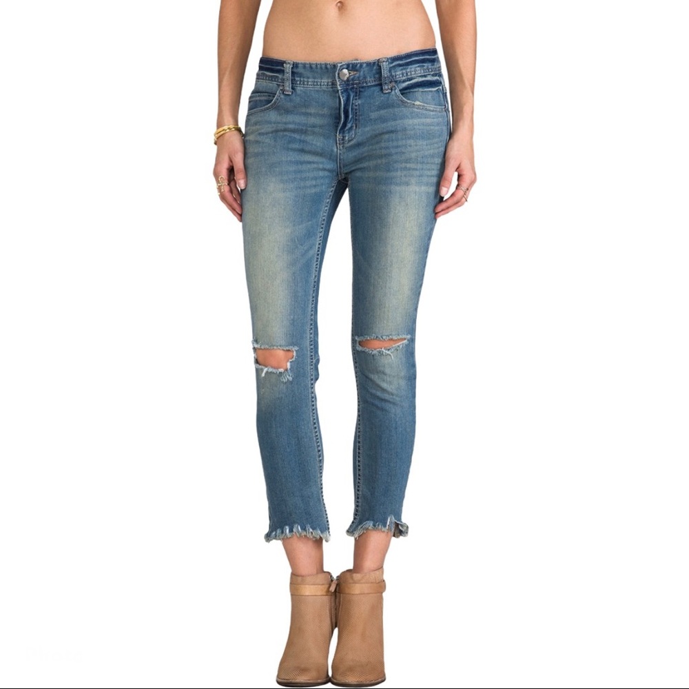 Free people Mid Rise Skinny jeans Destroyed Ankle